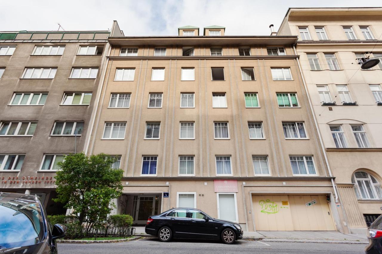 Close To Shopping Mile Apartament *