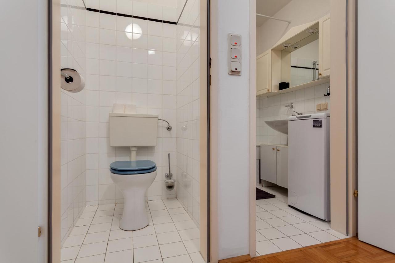 Close To Shopping Mile Apartament *